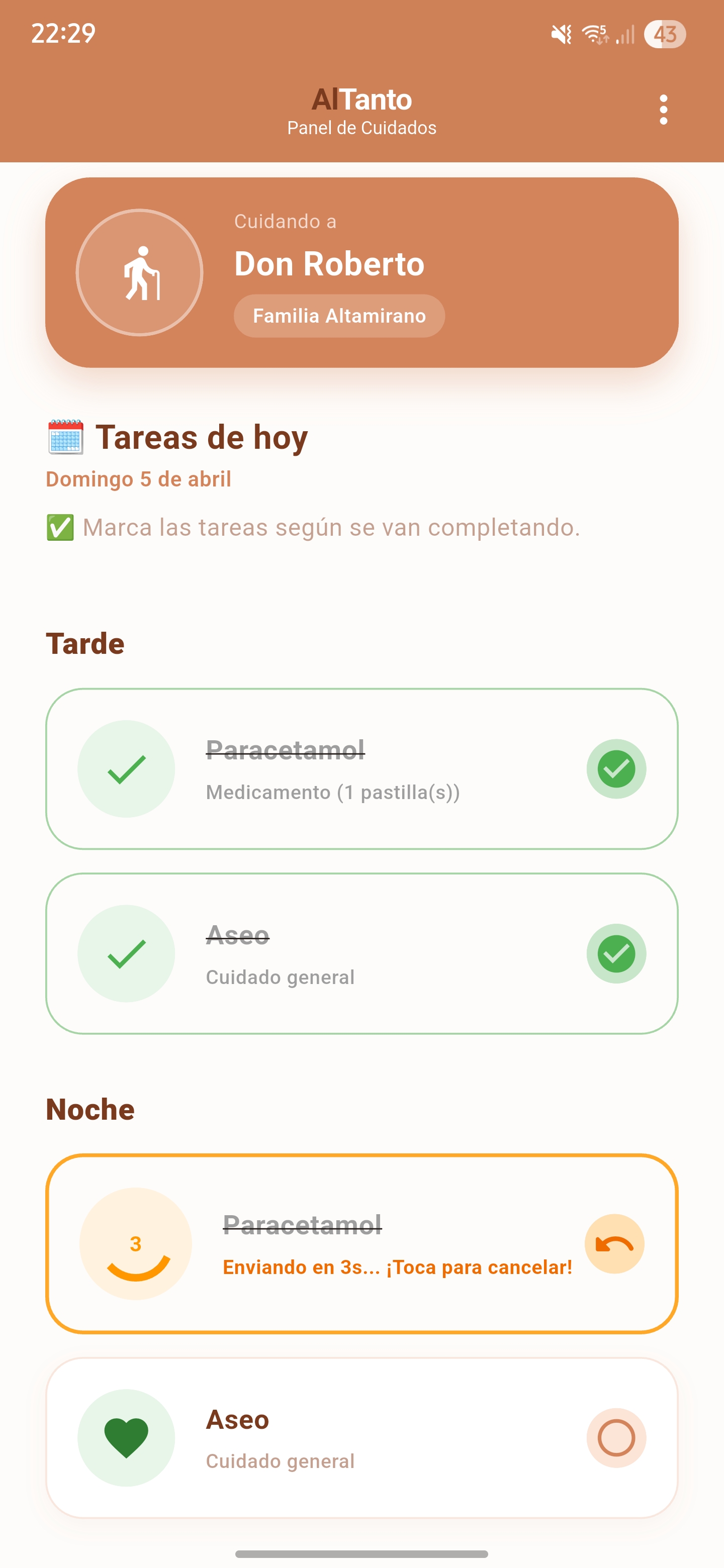 Pantalla de registro del cuidador en AlTanto, botones simples